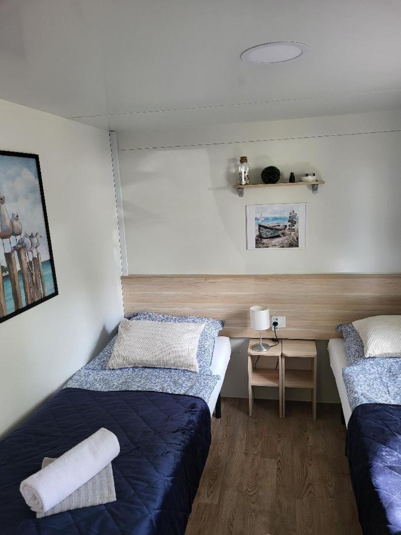 Mobilheim Andrea Wunderschoene Ferienwohnung Direkt Am Meer Jezera Extérieur photo